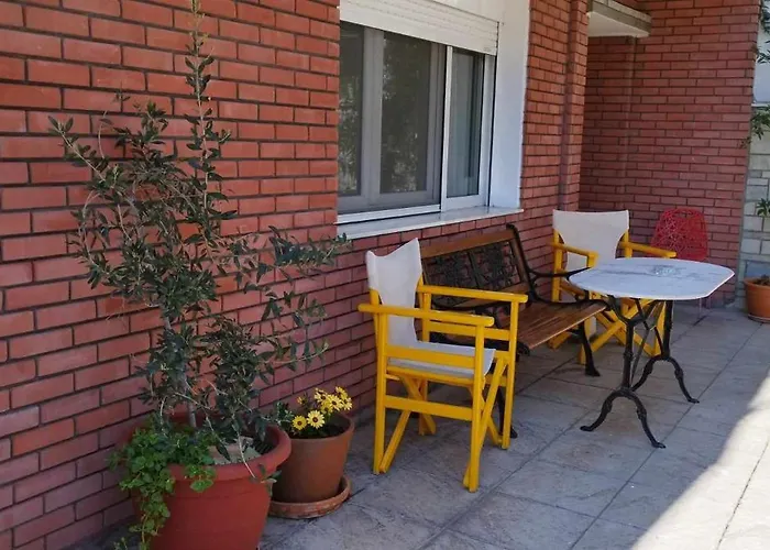 Virginia Apartment